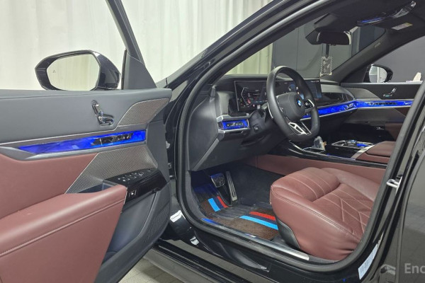 2025 BMW 7 серии с пробегом 17 546 км