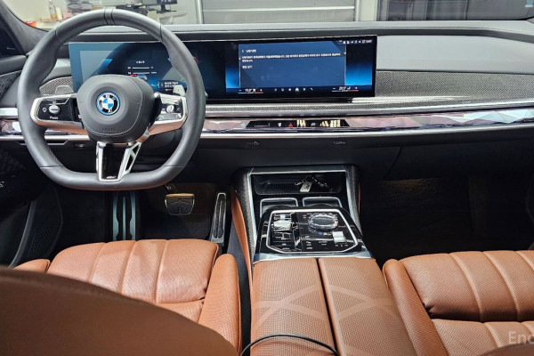 2024 BMW 7 серии с пробегом 17 737 км