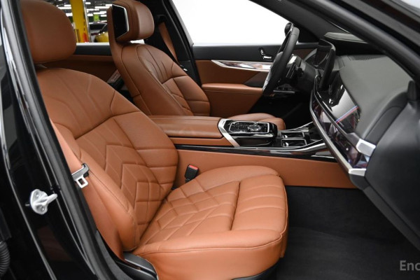 2025 BMW 7 серии с пробегом 5 941 км