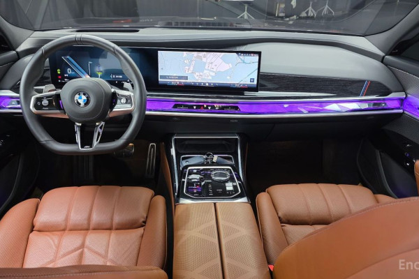 2025 BMW 7 серии с пробегом 17 598 км