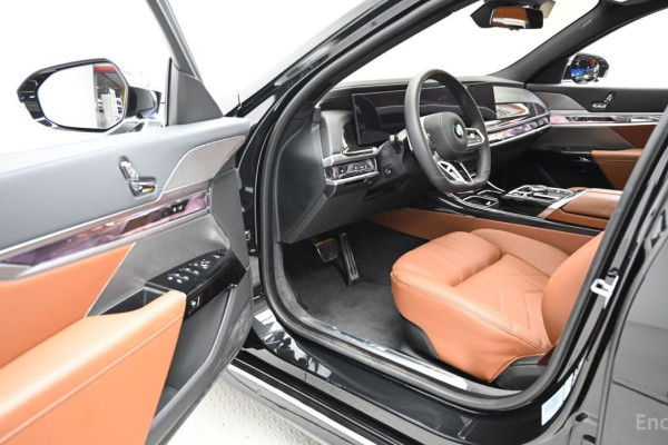 2025 BMW 7 серии с пробегом 5 941 км