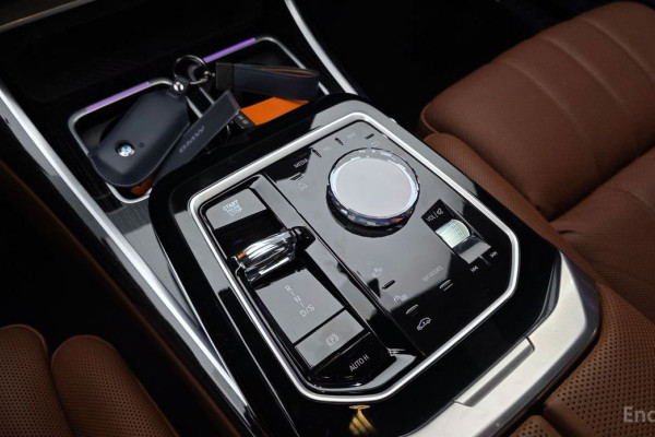 2025 BMW 7 серии с пробегом 17 598 км