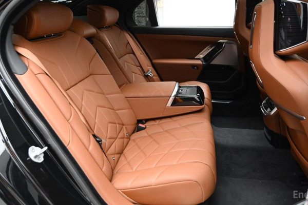 2025 BMW 7 серии с пробегом 5 941 км