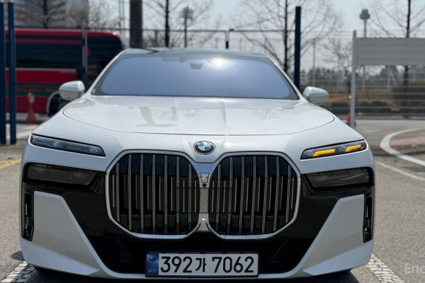 2024 BMW 7 серии с пробегом 35 900 км
