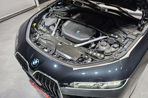 2025 BMW 7 серии с пробегом 16 241 км