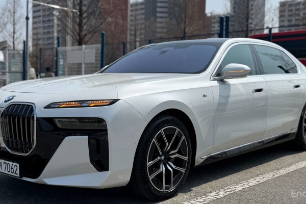 2024 BMW 7 серии с пробегом 35 900 км