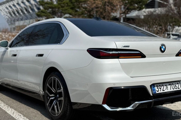 2024 BMW 7 серии с пробегом 35 900 км