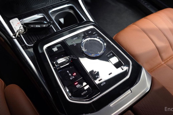 2025 BMW 7 серии с пробегом 5 818 км