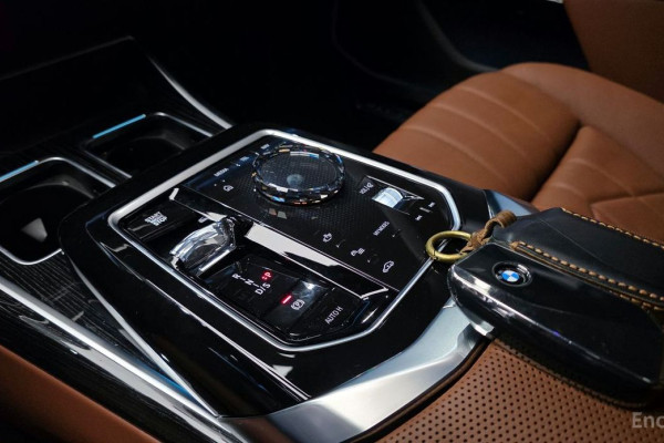 2025 BMW 7 серии с пробегом 16 241 км