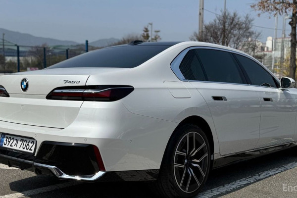 2024 BMW 7 серии с пробегом 35 900 км