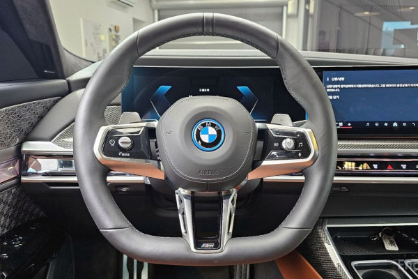 2024 BMW 7 серии с пробегом 17 737 км