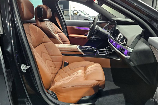 2025 BMW 7 серии с пробегом 12 203 км