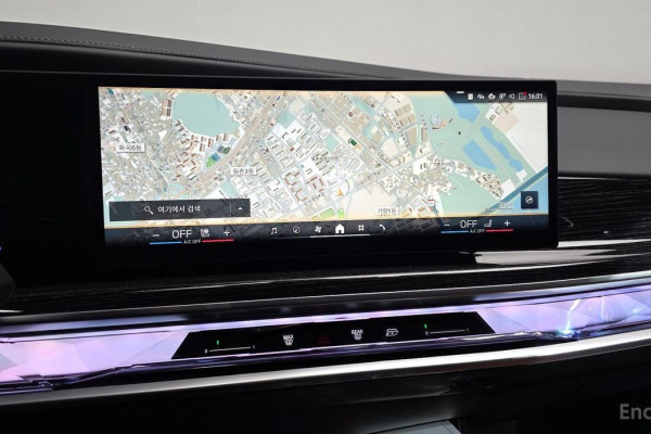 2025 BMW 7 серии с пробегом 5 818 км