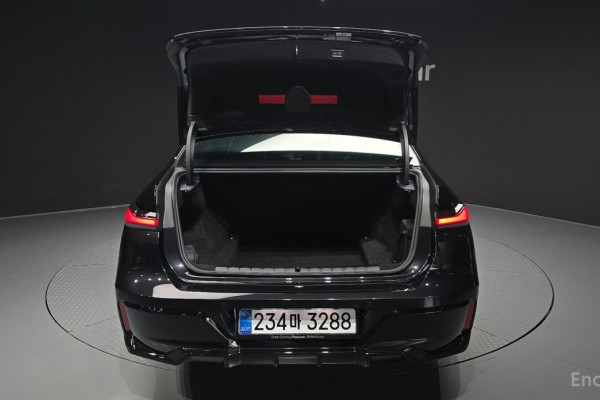 2025 BMW 7 серии с пробегом 12 203 км