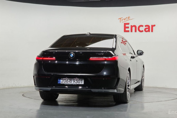 2023 BMW 7 серии с пробегом 21 609 км