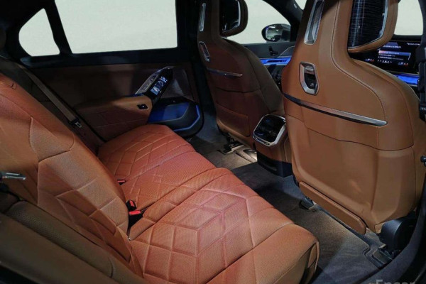 2024 BMW 7 серии с пробегом 13 650 км