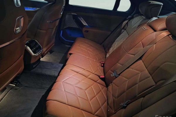 2024 BMW 7 серии с пробегом 13 650 км