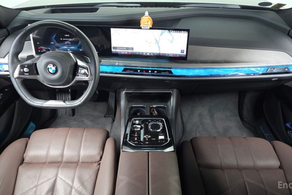 2023 BMW 7 серии с пробегом 21 609 км