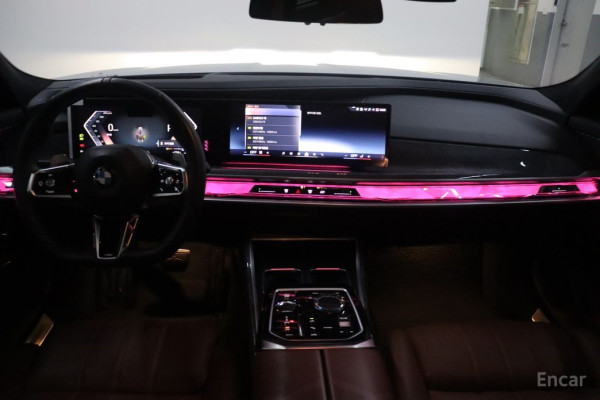 2023 BMW 7 серии с пробегом 33 277 км