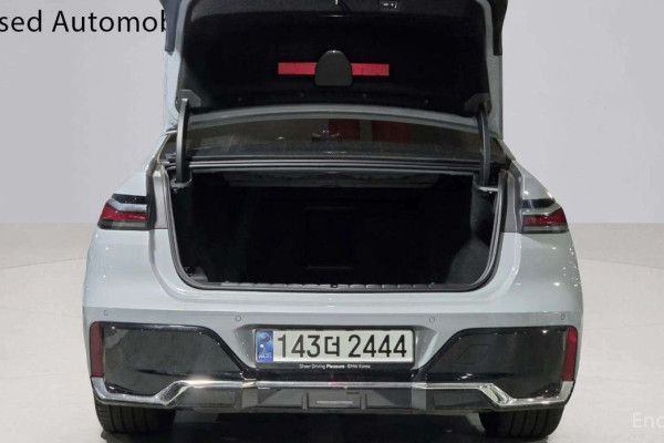 2024 BMW 7 серии с пробегом 13 650 км