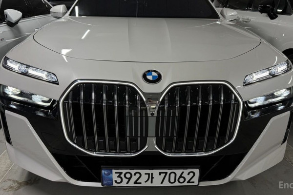 2024 BMW 7 серии с пробегом 35 900 км