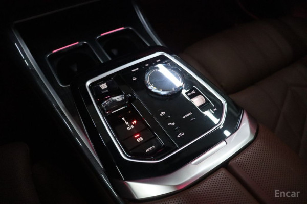 2023 BMW 7 серии с пробегом 33 277 км