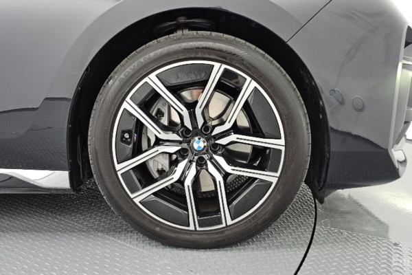 2025 BMW 7 серии с пробегом 17 689 км