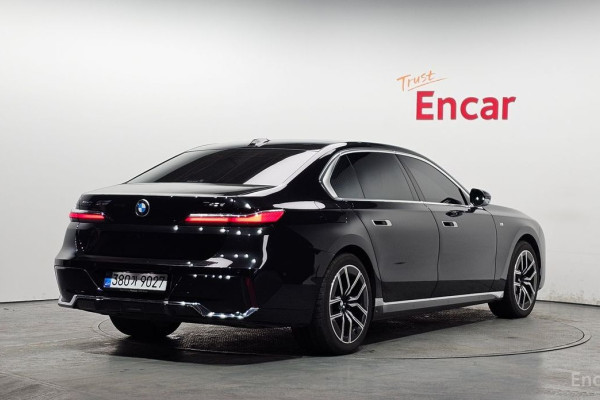 2024 BMW 7 серии с пробегом 35 571 км