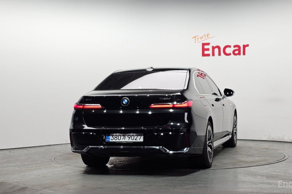 2024 BMW 7 серии с пробегом 35 571 км