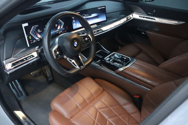 2023 BMW 7 серии с пробегом 33 277 км