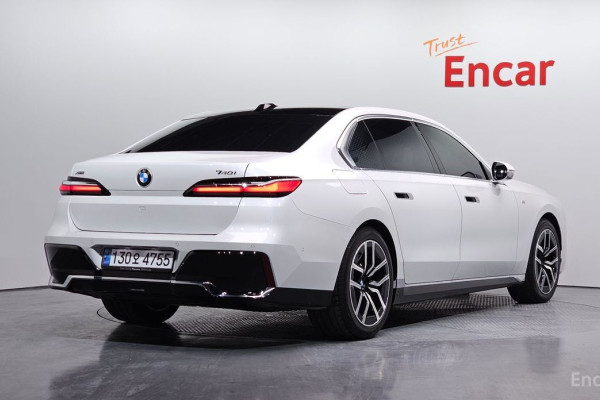 2025 BMW 7 серии с пробегом 18 148 км