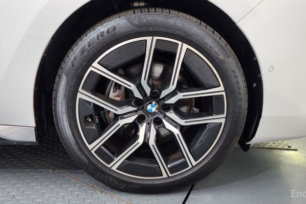 2024 BMW 7 серии с пробегом 36 899 км