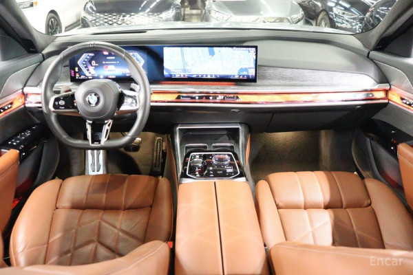 2024 BMW 7 серии с пробегом 31 383 км