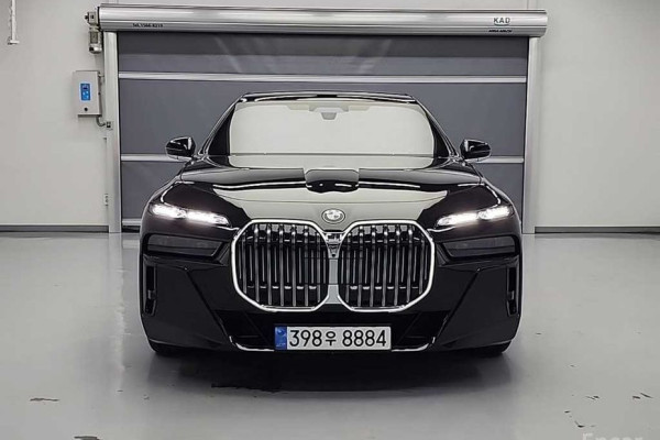 2025 BMW 7 серии с пробегом 4 721 км
