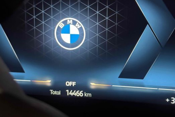 2025 BMW 7 серии с пробегом 14 400 км