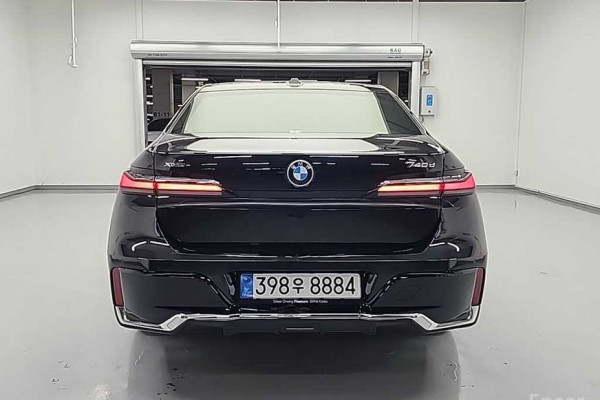 2025 BMW 7 серии с пробегом 4 721 км