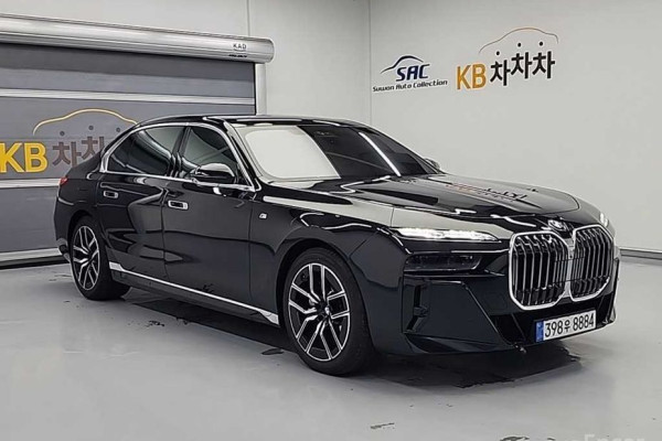 2025 BMW 7 серии с пробегом 4 721 км