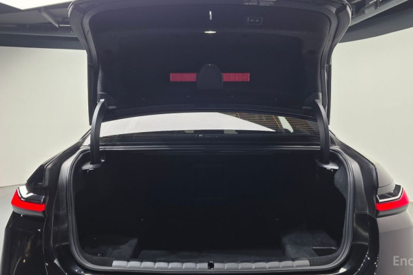 2023 BMW 7 серии с пробегом 21 609 км