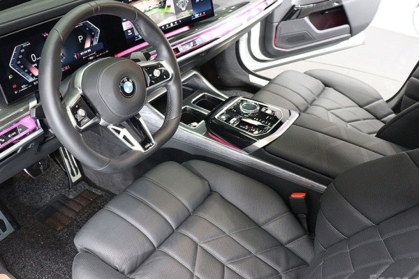 2024 BMW 7 серии с пробегом 19 539 км
