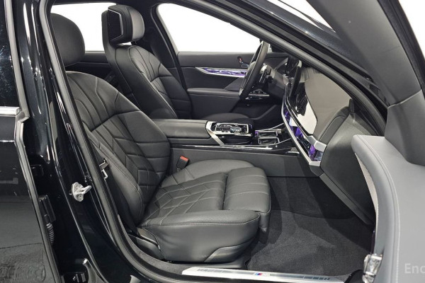 2024 BMW 7 серии с пробегом 35 571 км