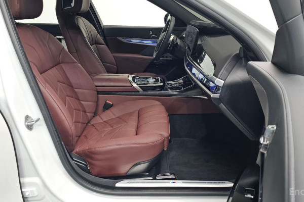 2025 BMW 7 серии с пробегом 18 148 км