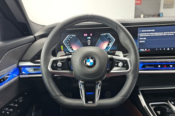 2025 BMW 7 серии с пробегом 18 148 км