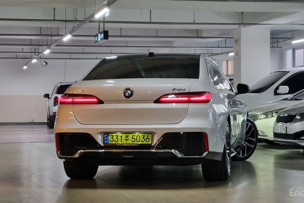 2024 BMW 7 серии с пробегом 15 500 км