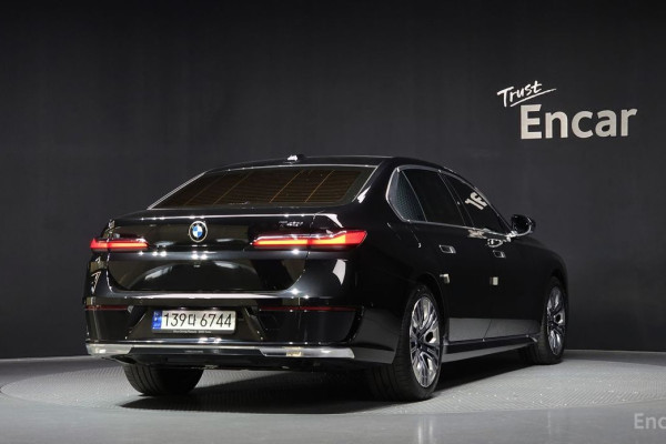 2023 BMW 7 серии с пробегом 38 555 км