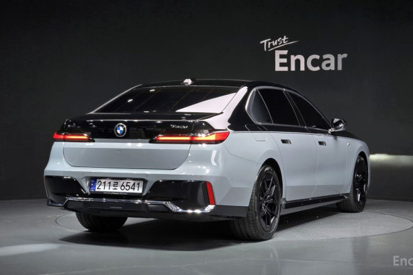 2025 BMW 7 серии с пробегом 15 744 км