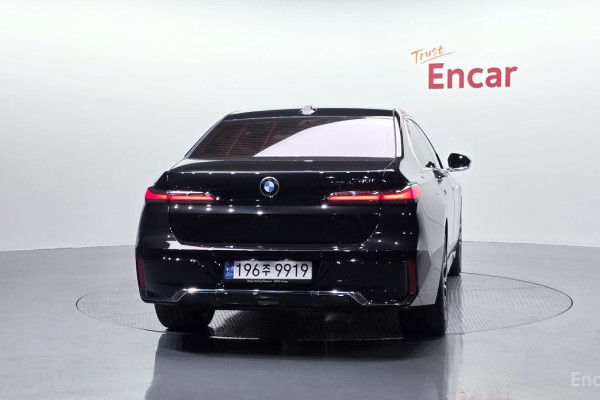 2023 BMW 7 серии с пробегом 30 365 км