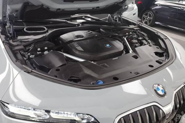 2023 BMW 7 серии с пробегом 32 379 км