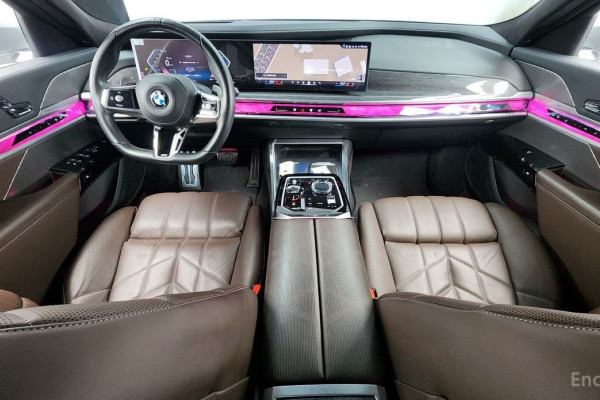 2023 BMW 7 серии с пробегом 32 379 км