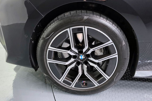 2023 BMW 7 серии с пробегом 30 365 км