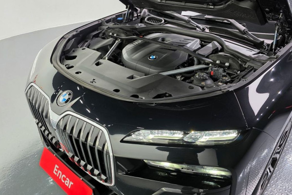 2023 BMW 7 серии с пробегом 30 365 км